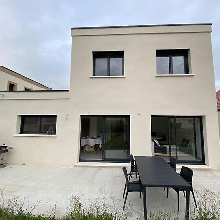 Maison Moderne イス・シュル・ティーユ エクステリア 写真